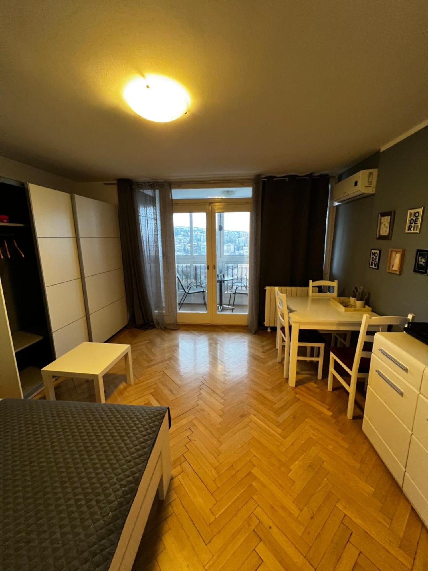 12th Floor Sea View Apartment